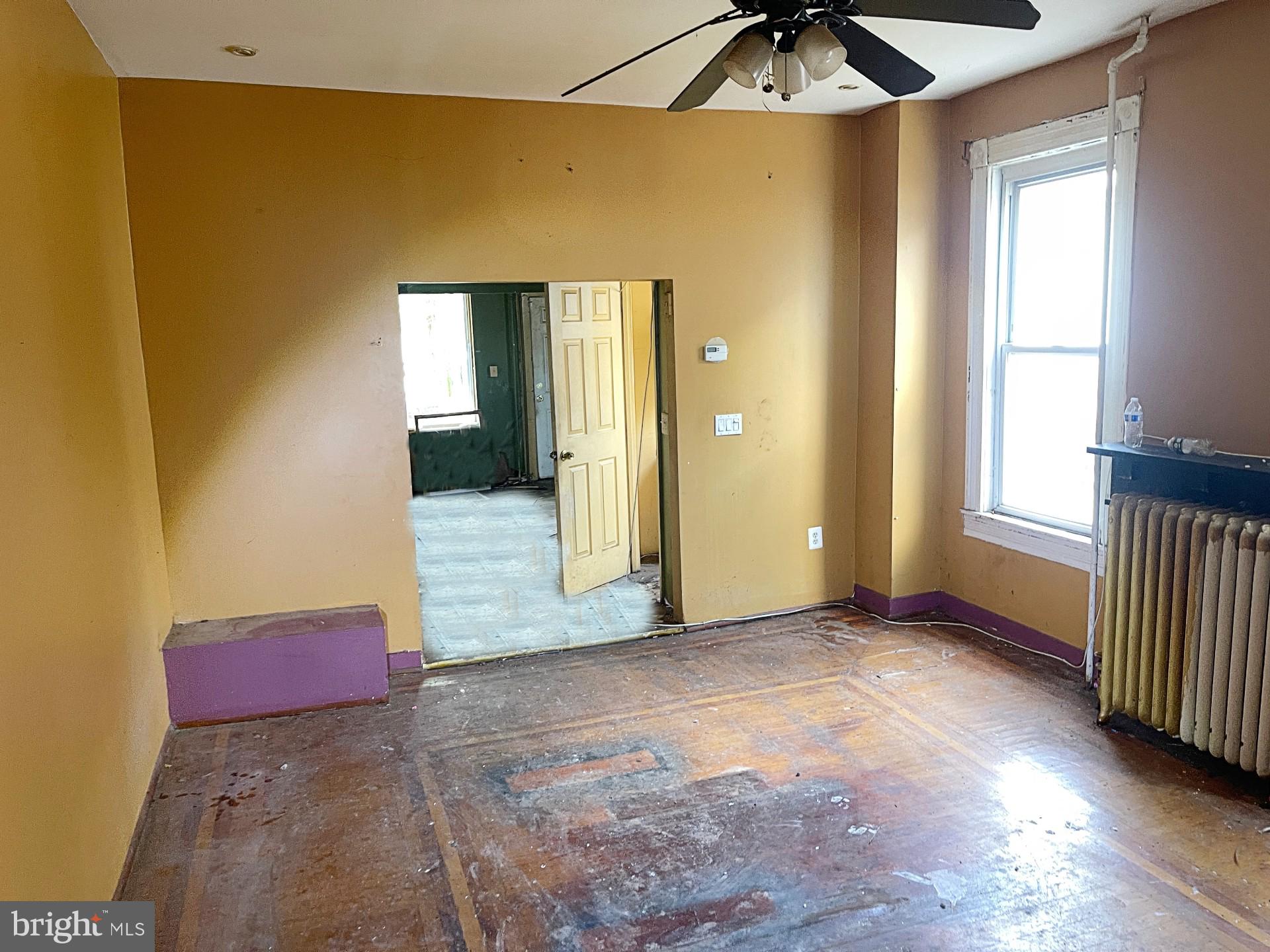 ELWOOD PARK - Residential