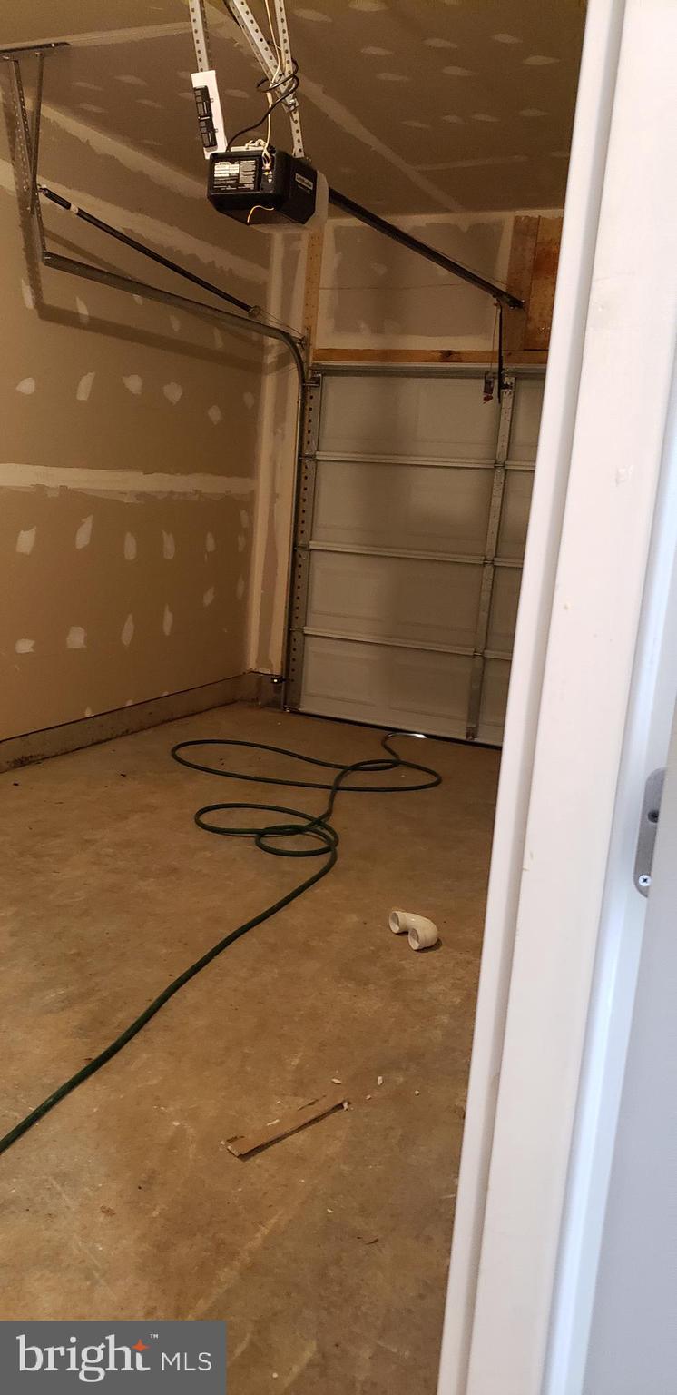 LURAY LANDING - Residential Lease