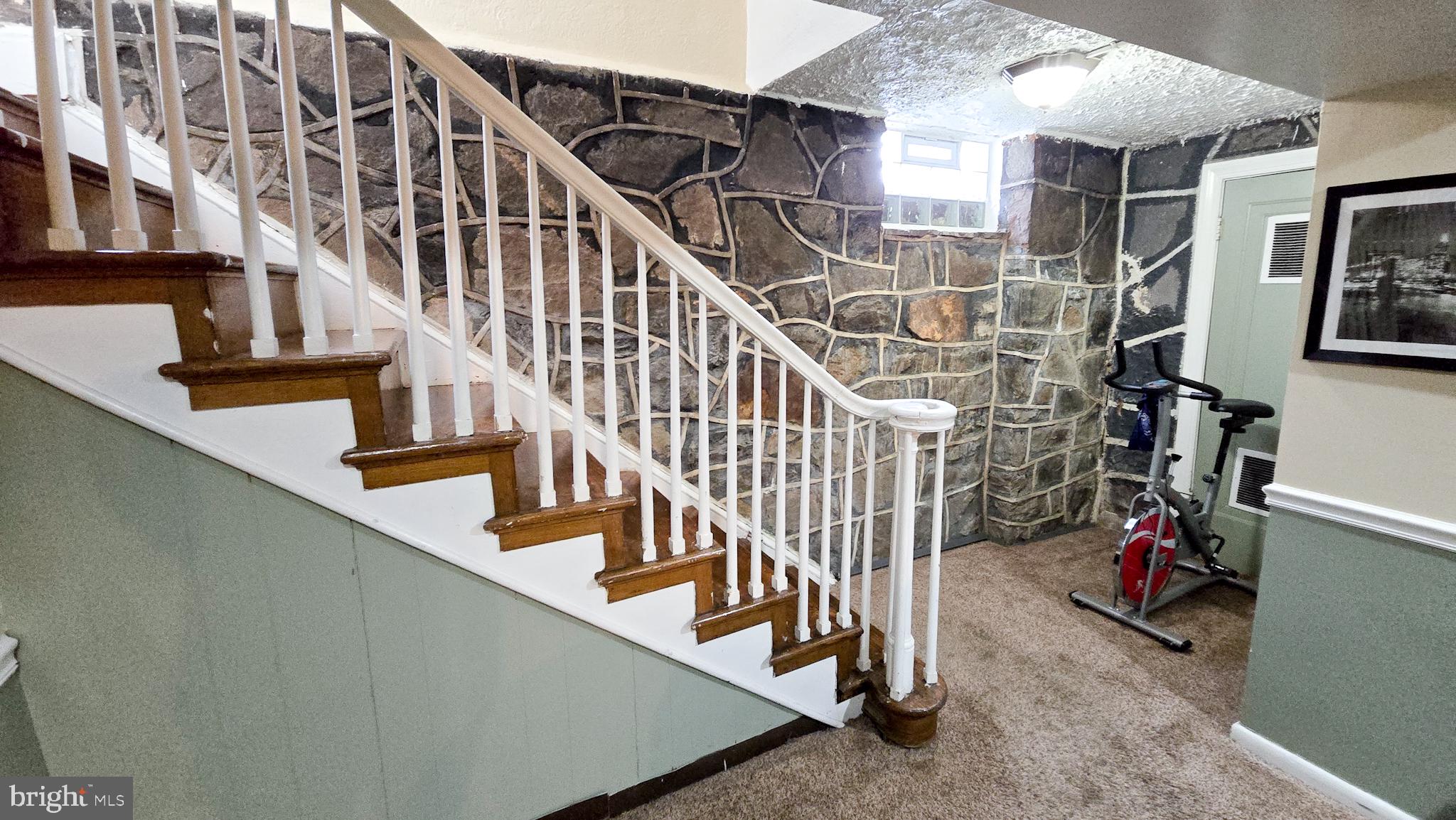 ASHBURTON HISTORIC DISTRICT - Residential