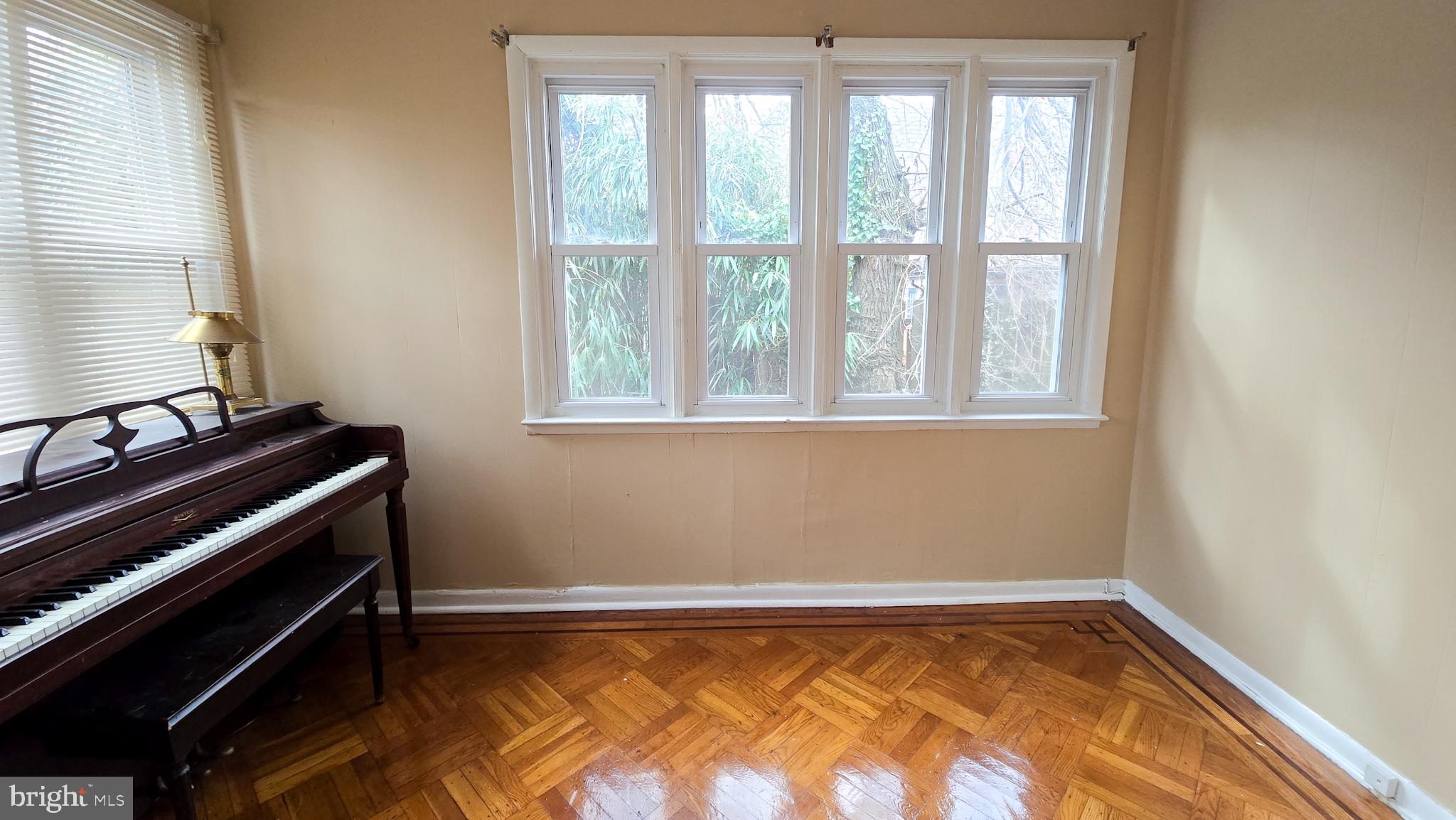 ASHBURTON HISTORIC DISTRICT - Residential