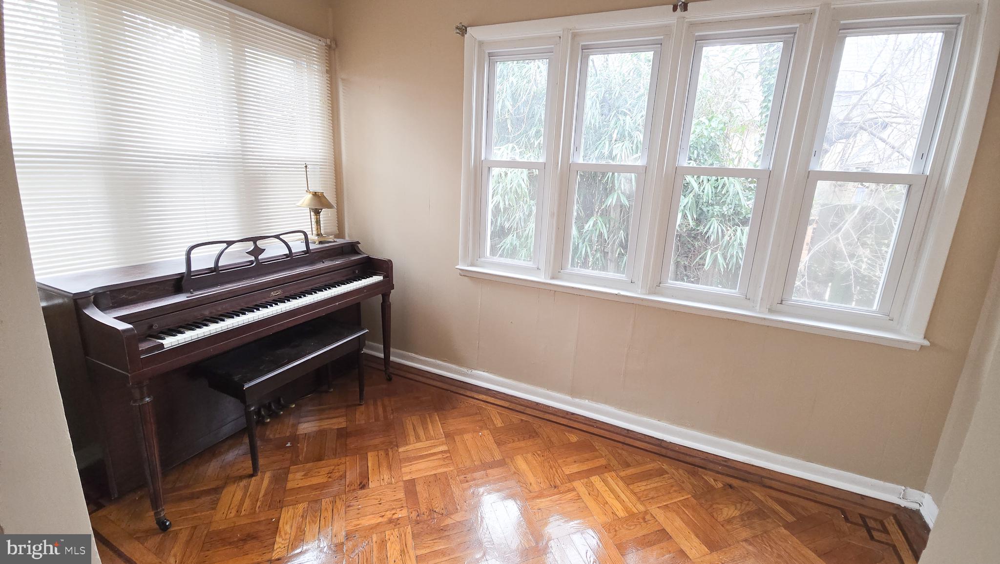 ASHBURTON HISTORIC DISTRICT - Residential