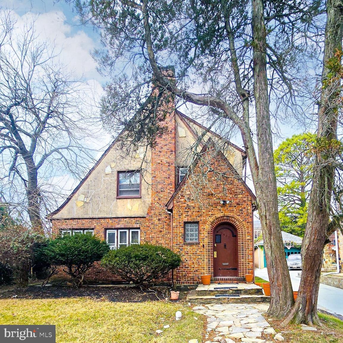 ASHBURTON HISTORIC DISTRICT - Residential