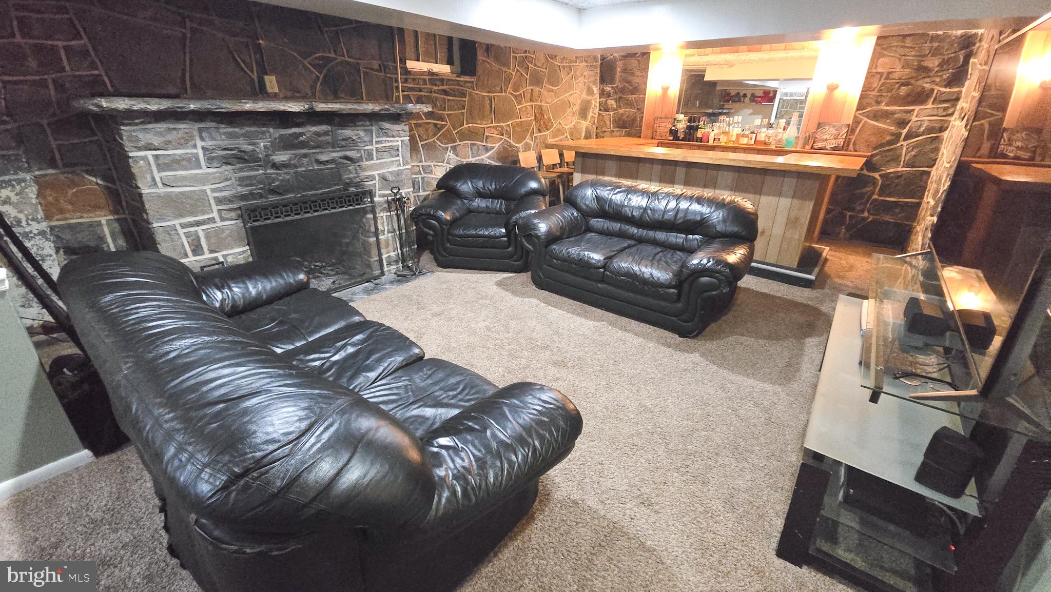 ASHBURTON HISTORIC DISTRICT - Residential