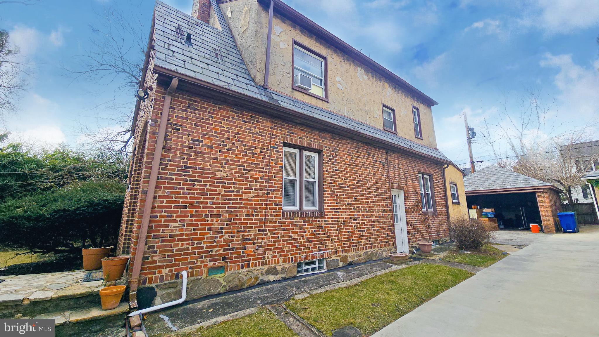 ASHBURTON HISTORIC DISTRICT - Residential