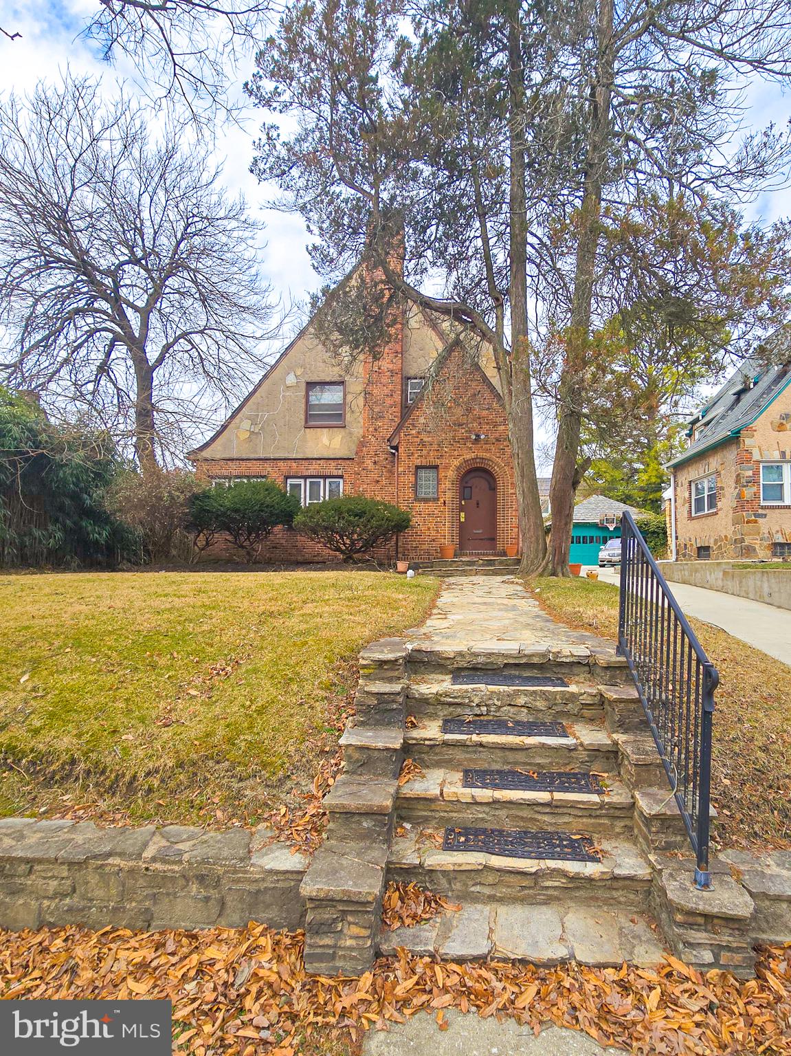 ASHBURTON HISTORIC DISTRICT - Residential