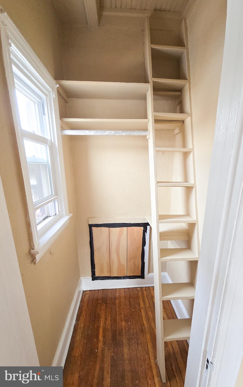 ASHBURTON HISTORIC DISTRICT - Residential