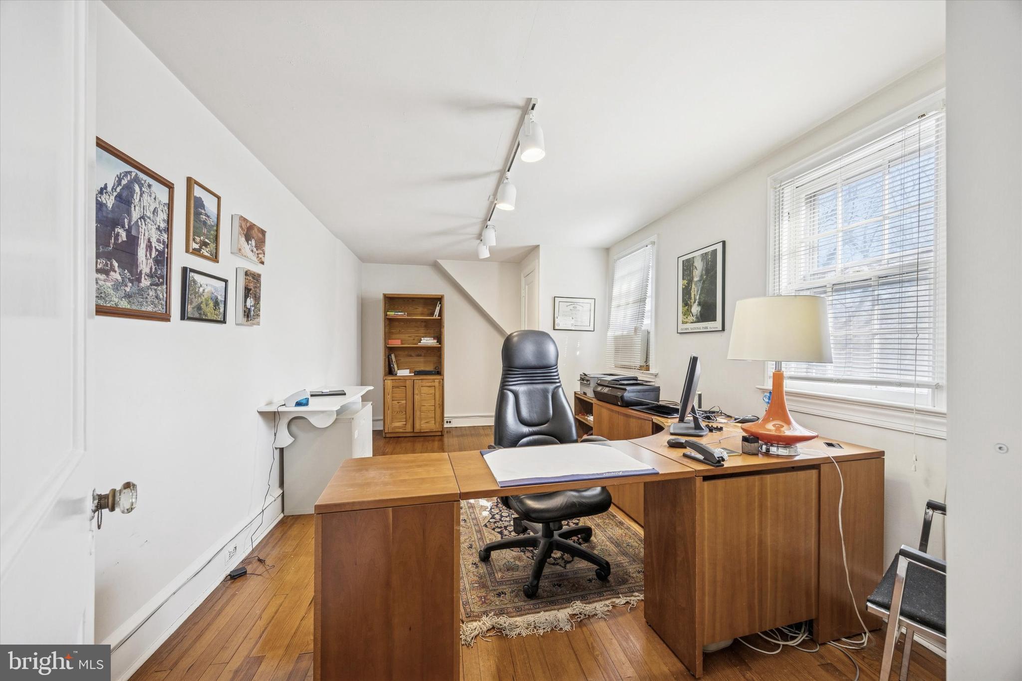 JENKINTOWN MANOR - Residential