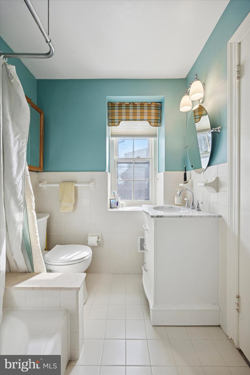 JENKINTOWN MANOR - Residential