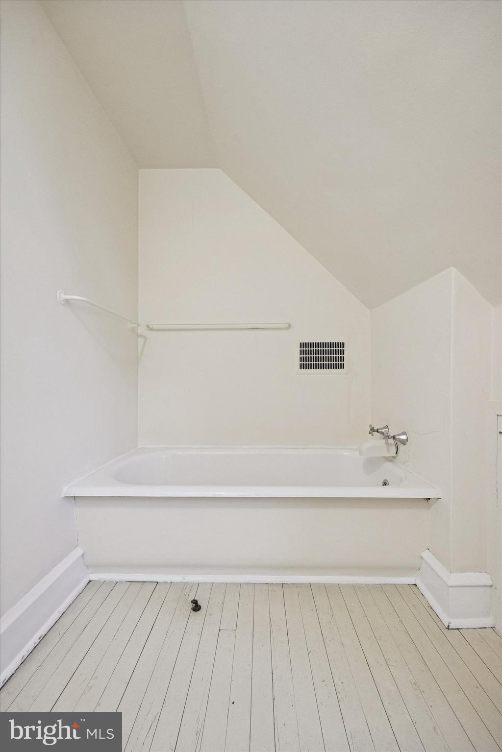 JENKINTOWN MANOR - Residential