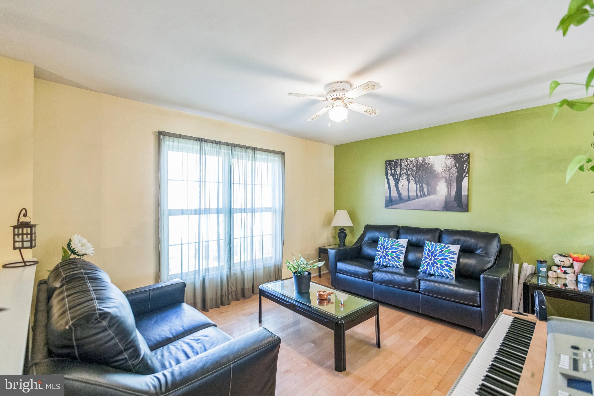 8252 GLEN COURT