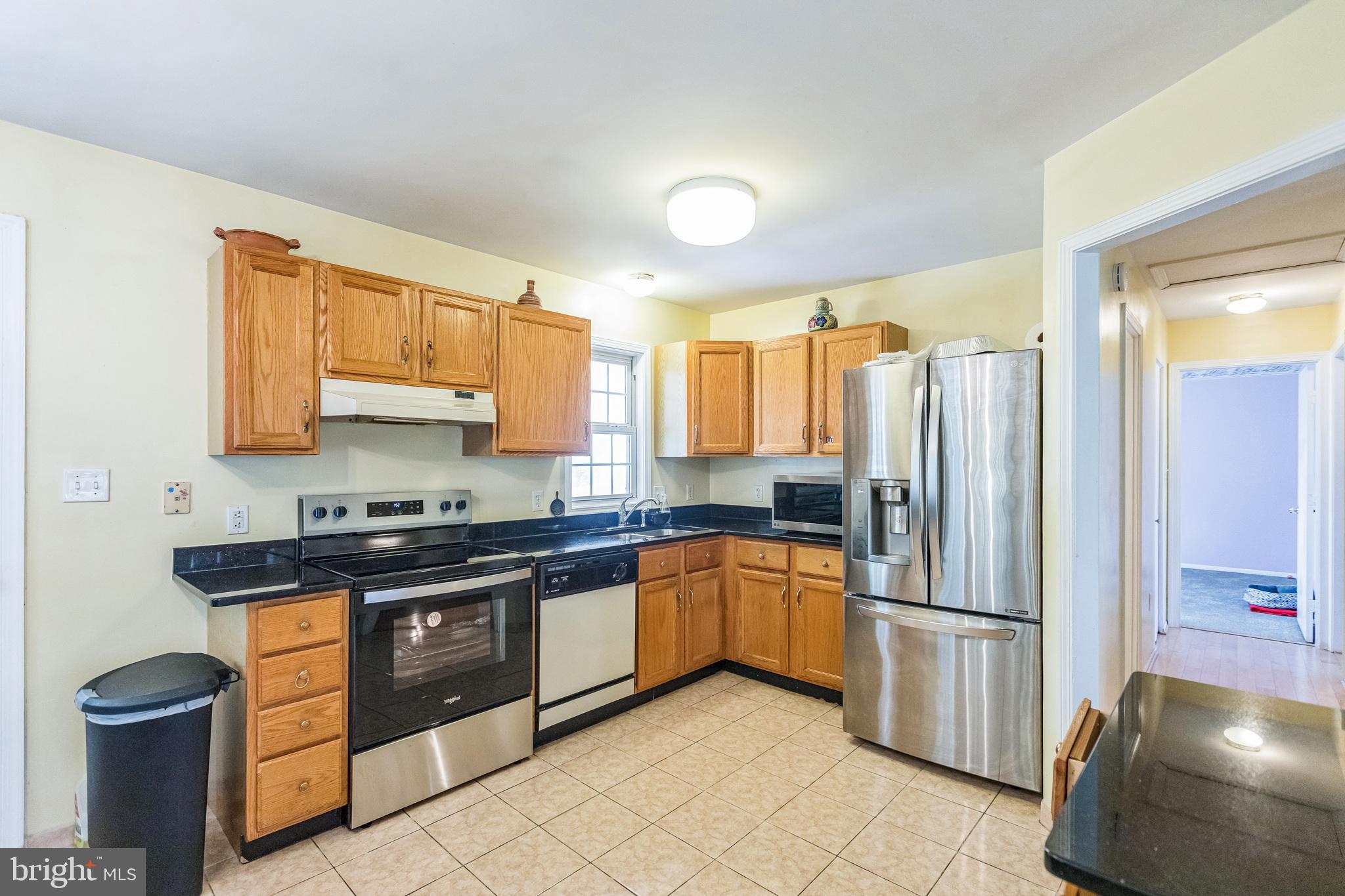 8252 GLEN COURT