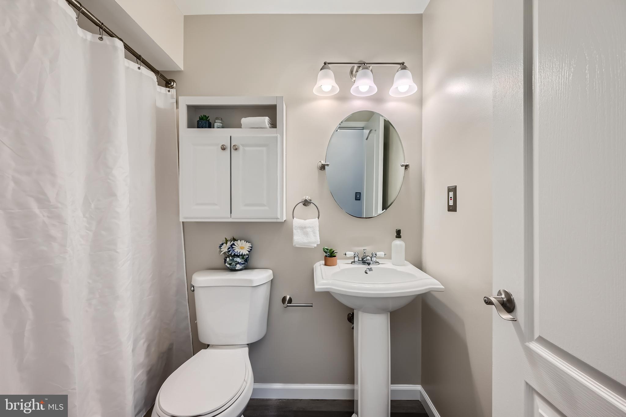 VILLAGE OF MONTGOMERY RUN - Residential