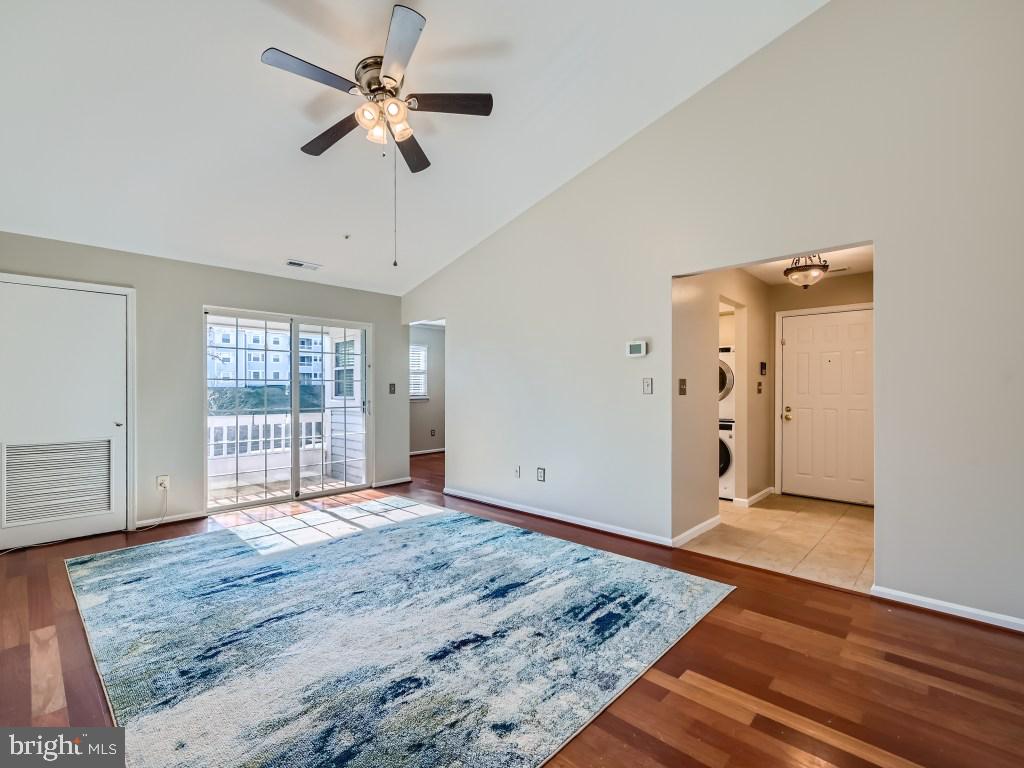 VILLAGE OF MONTGOMERY RUN - Residential