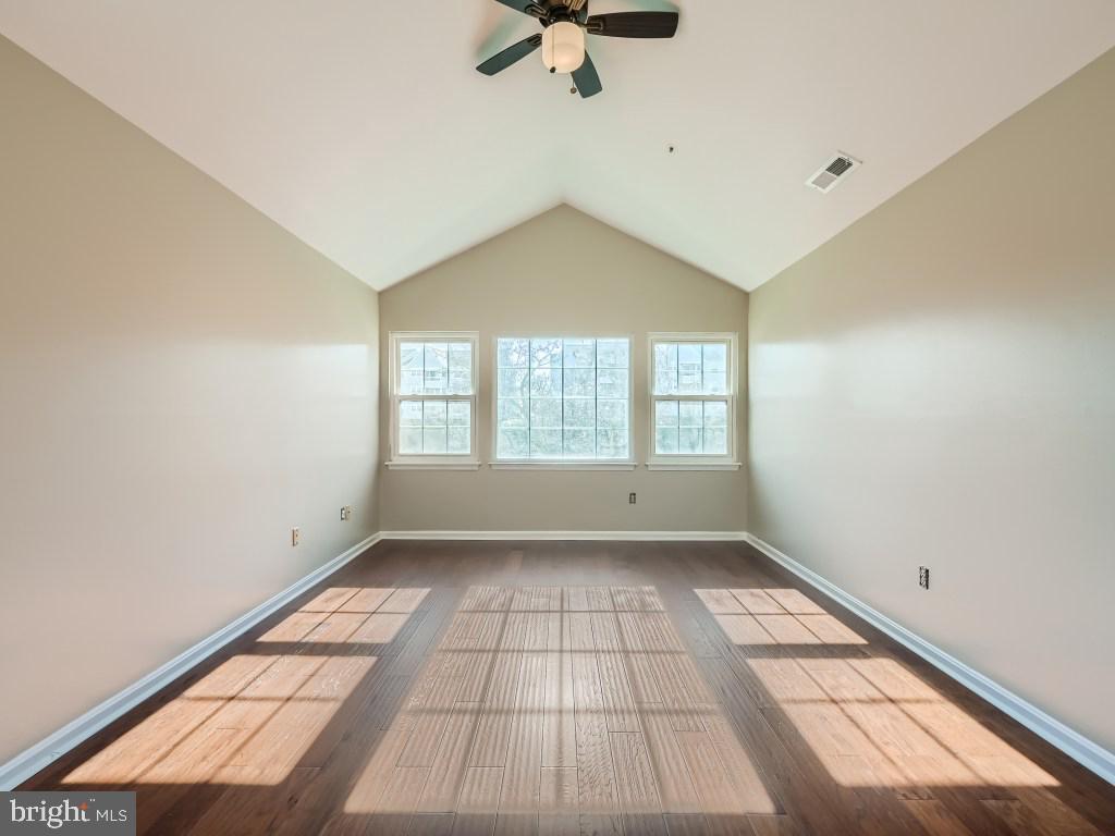 VILLAGE OF MONTGOMERY RUN - Residential