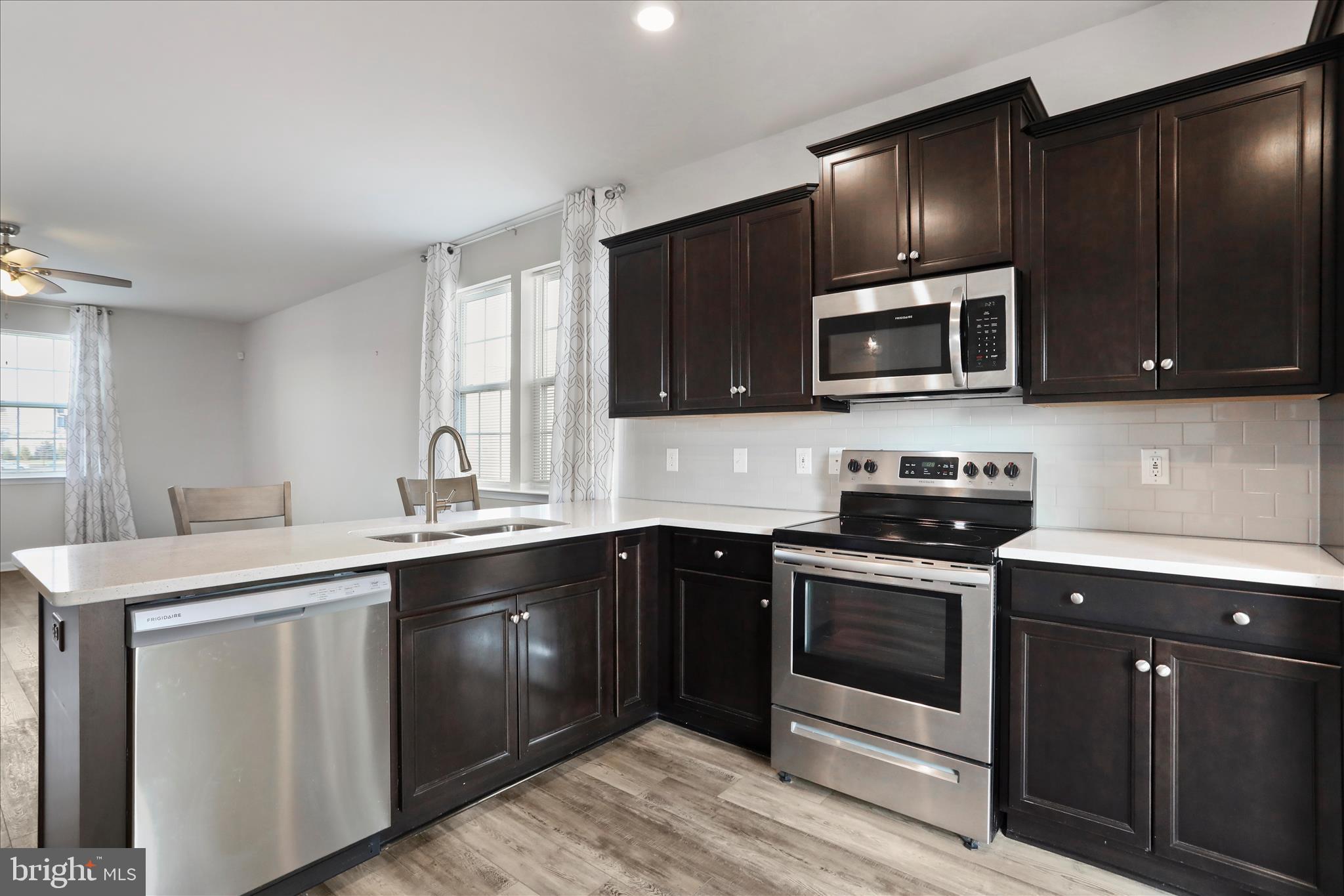 BERKELEY RIDGE - Residential