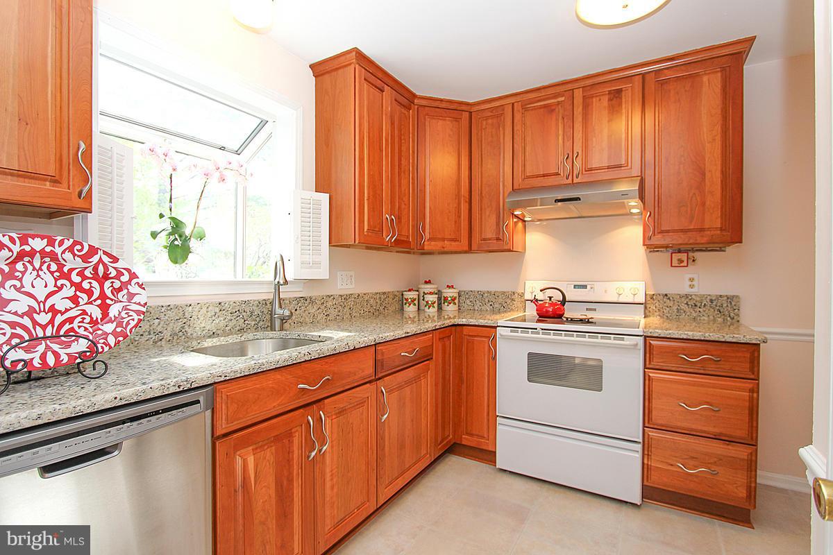 ORANGE HUNT ESTATES - Residential