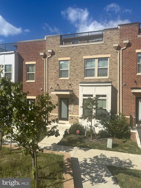 2703 CHELSEA WILLOWS WAY HYATTSVILLE MD 20782