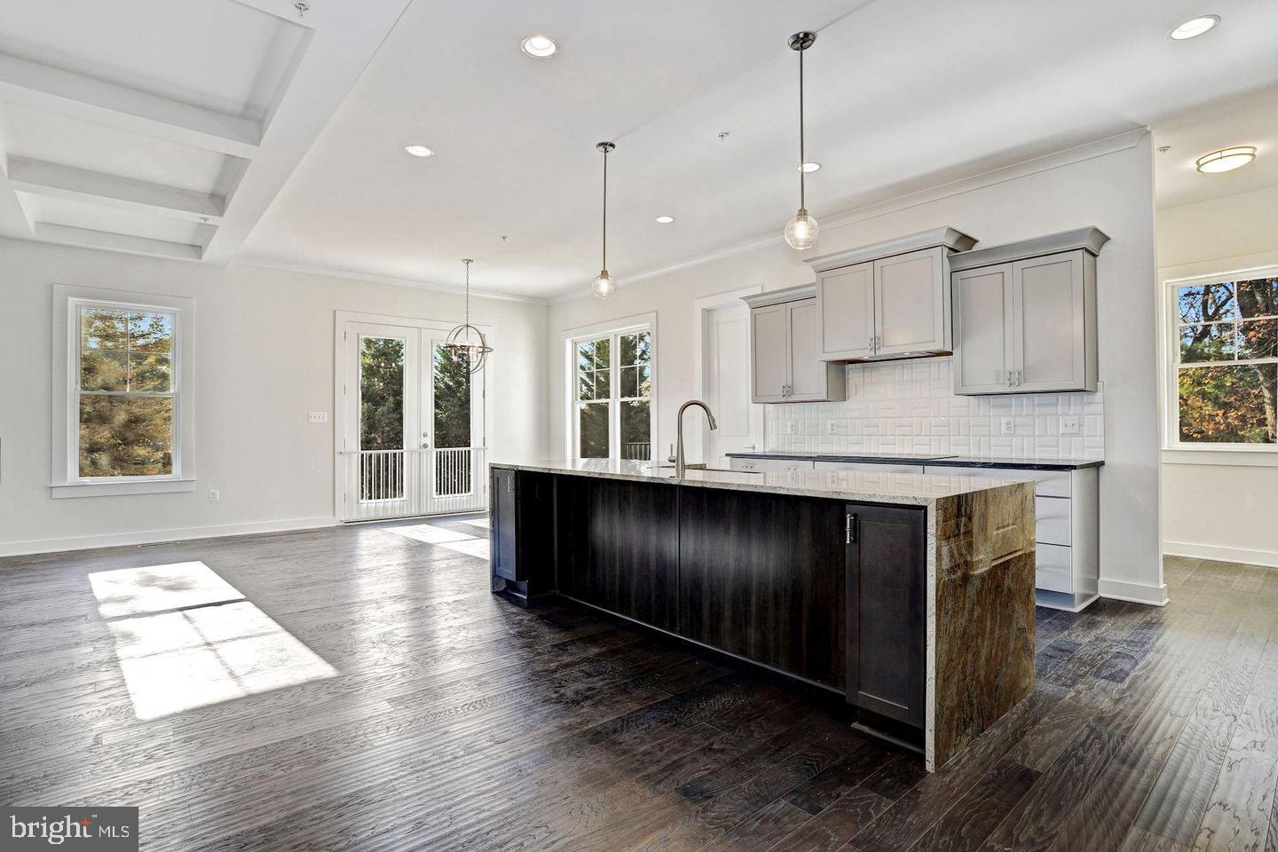 WALNUT RIDGE - Residential