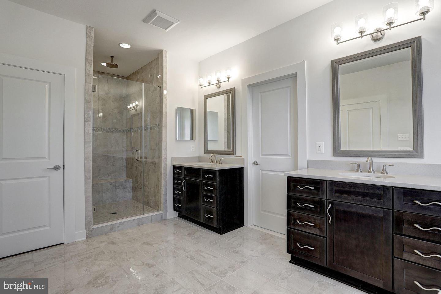 WALNUT RIDGE - Residential