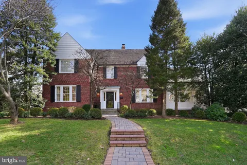 5020 Sedgwick Street NW, Washington, DC MLS: DCDC2241056