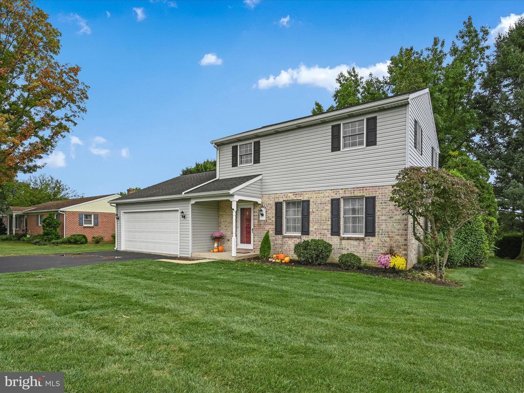 Photo of 275 Woodchuck Drive, EPHRATA, PA 17522 (MLS # PALA2062948)