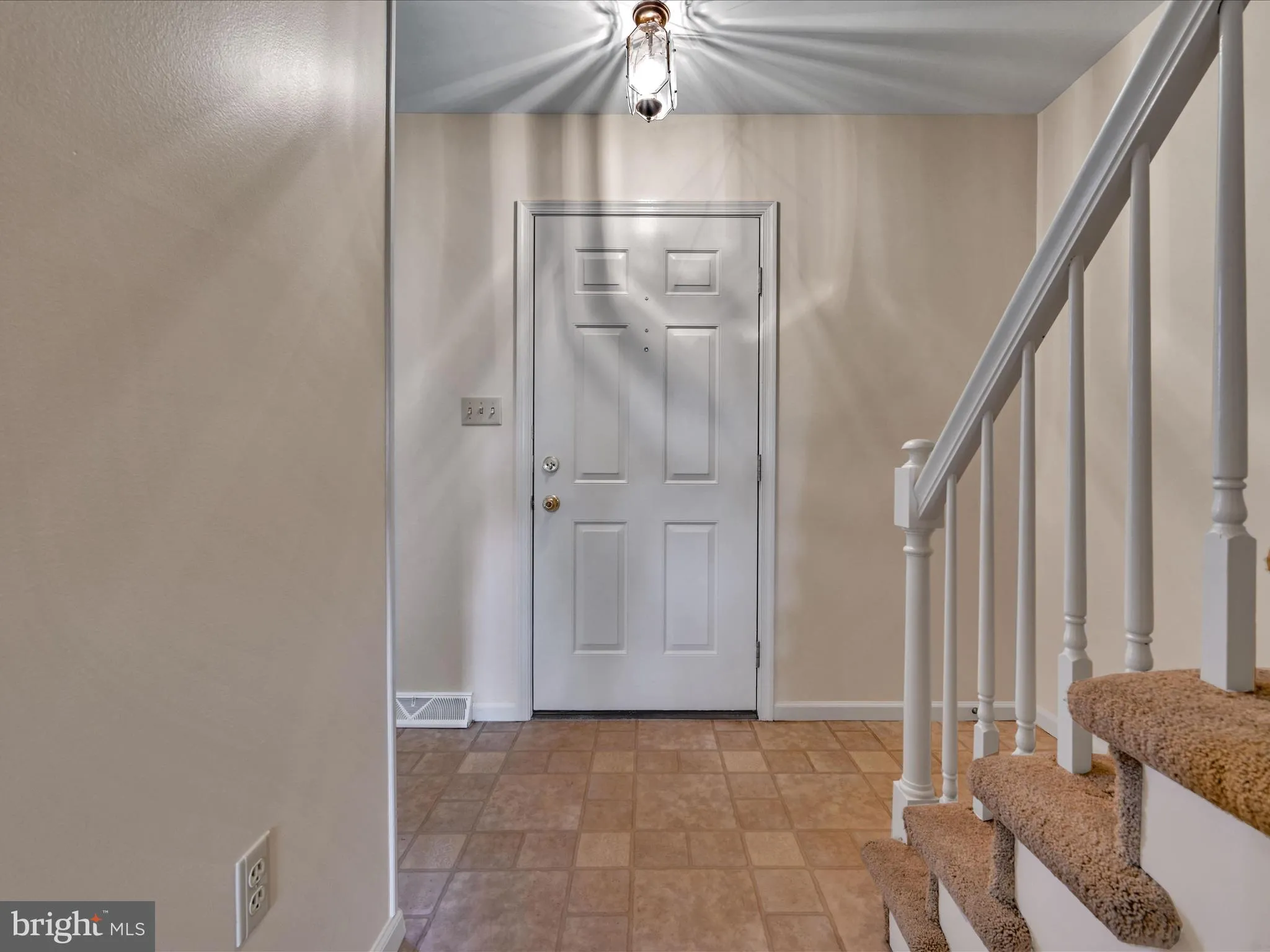 Ephrata, Pennsylvania 17522, United States, 3 Bedrooms Bedrooms, ,2 BathroomsBathrooms,Residential,Pending,19109