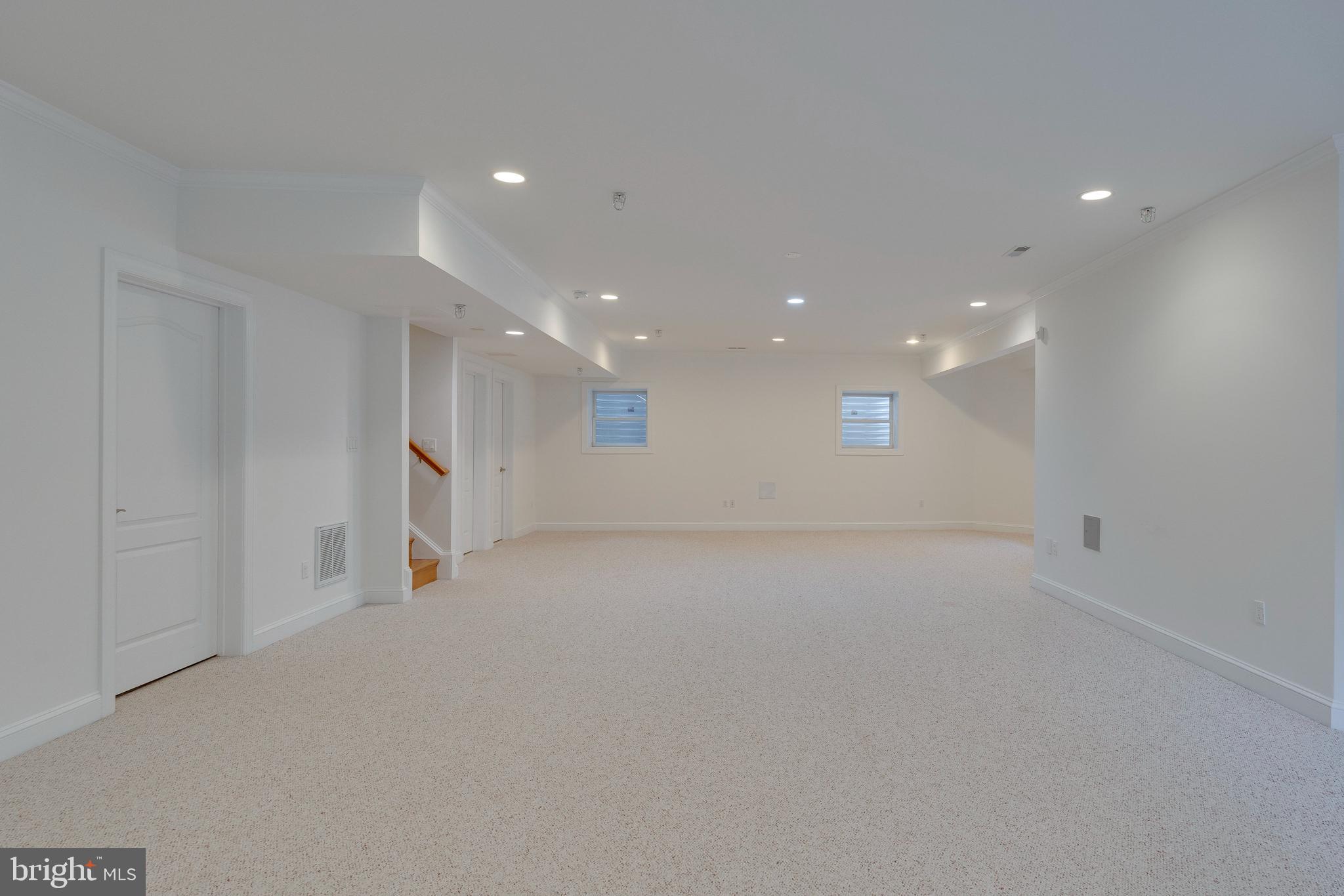 PINEVIEW - Residential Lease