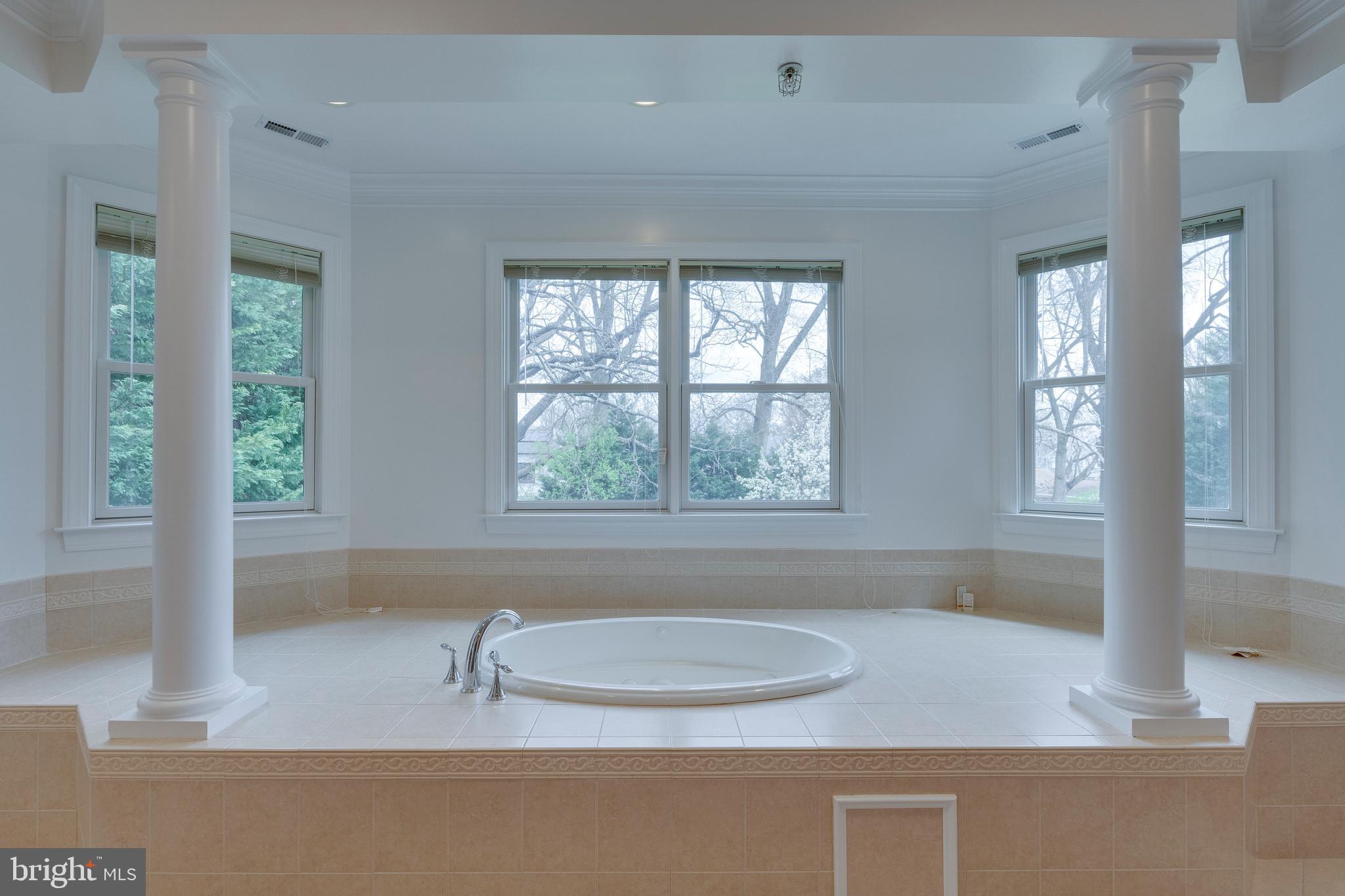 PINEVIEW - Residential Lease