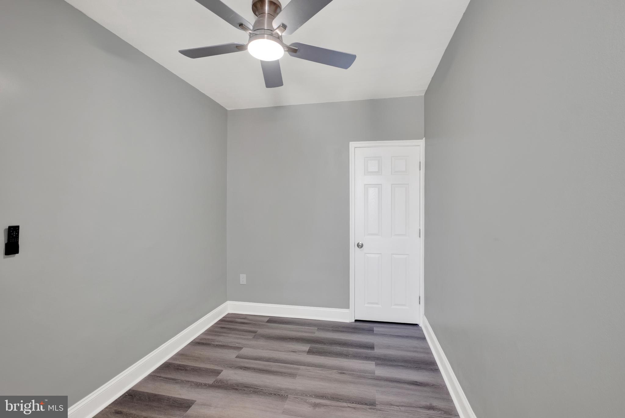 PORT RICHMOND - Residential