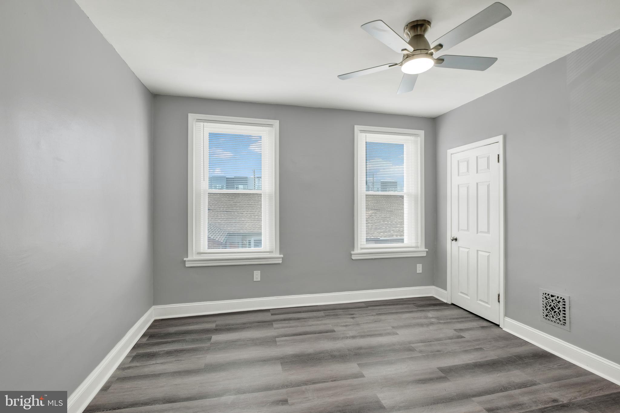 PORT RICHMOND - Residential