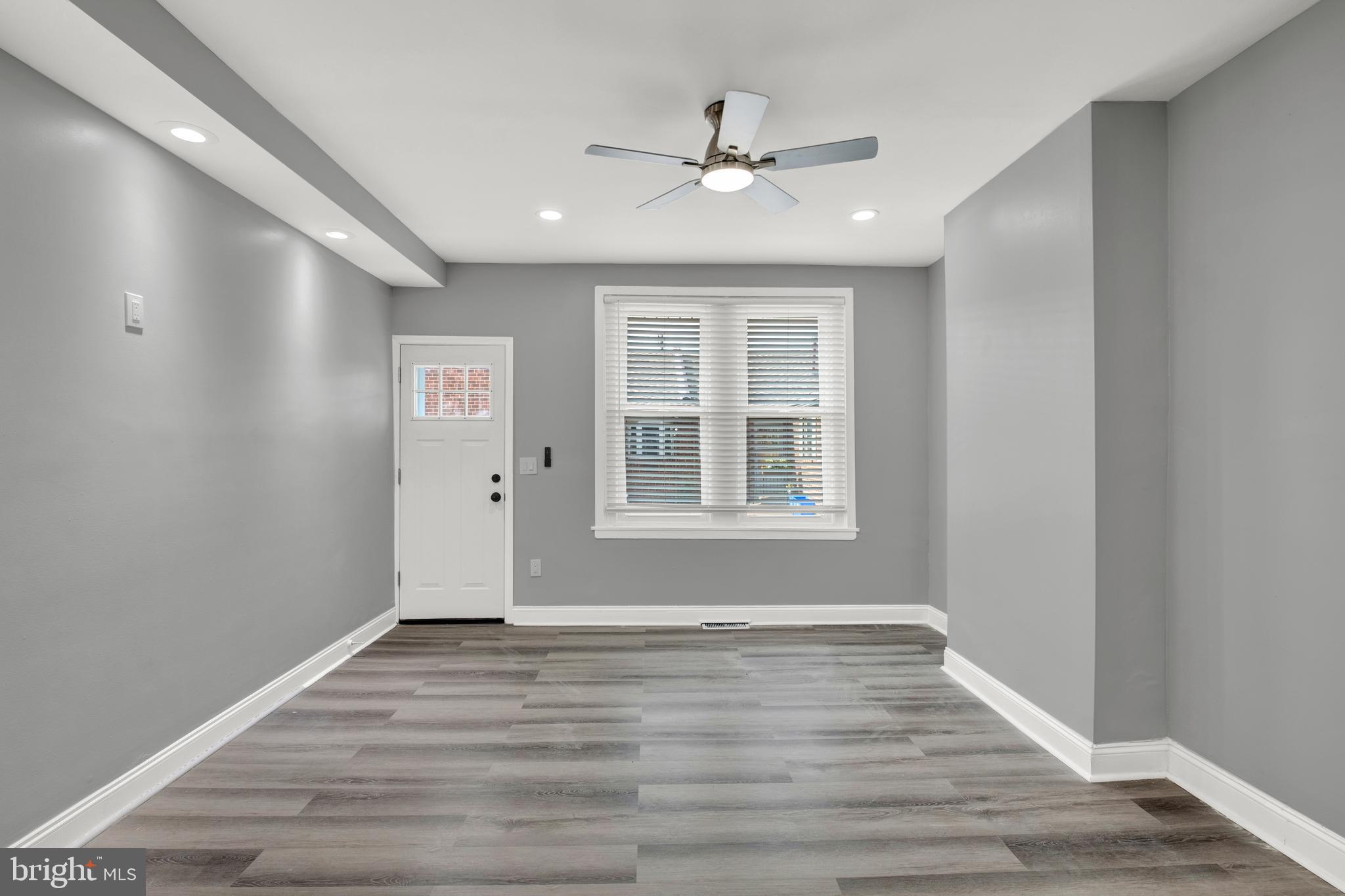 PORT RICHMOND - Residential