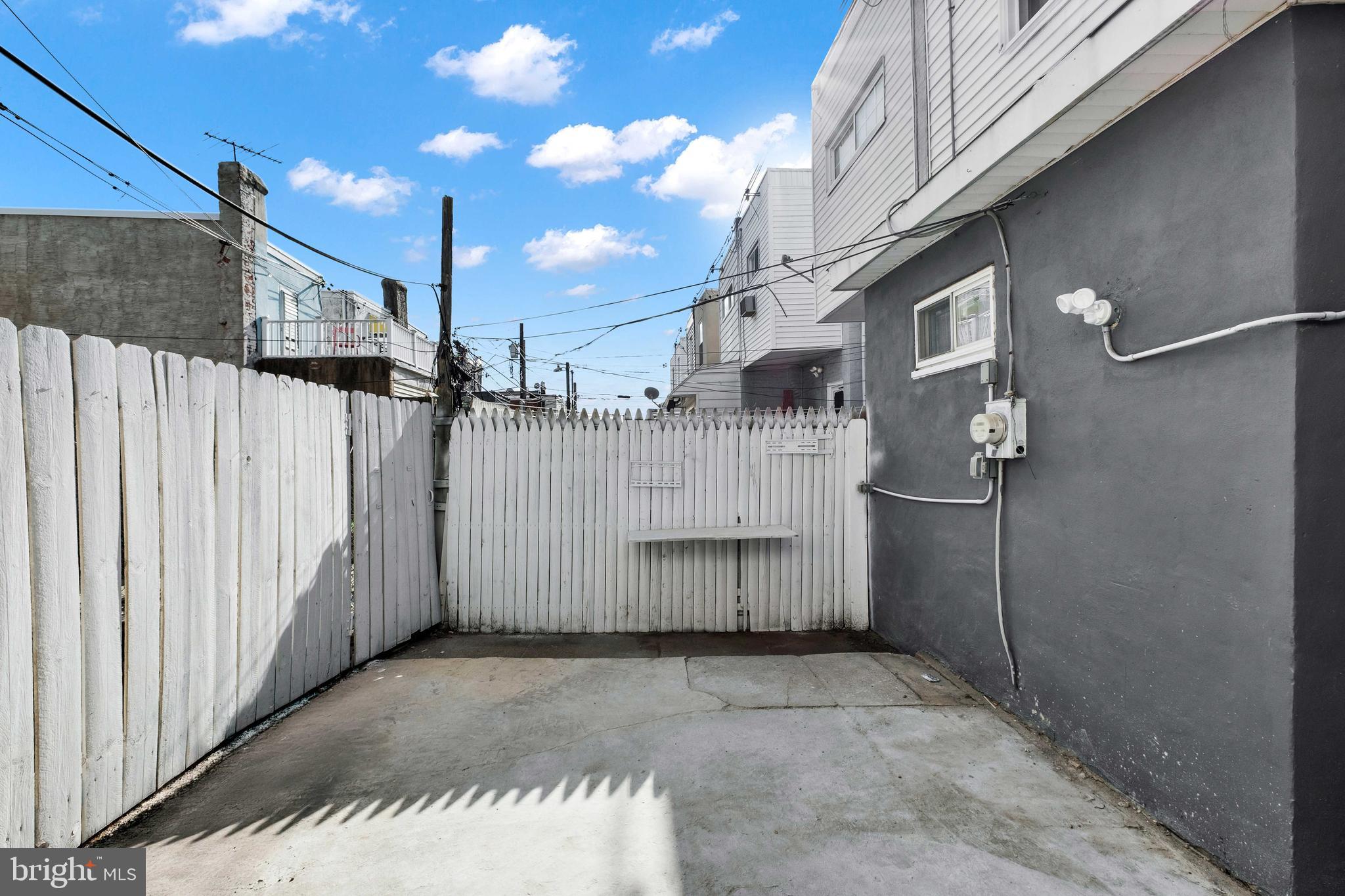 PORT RICHMOND - Residential