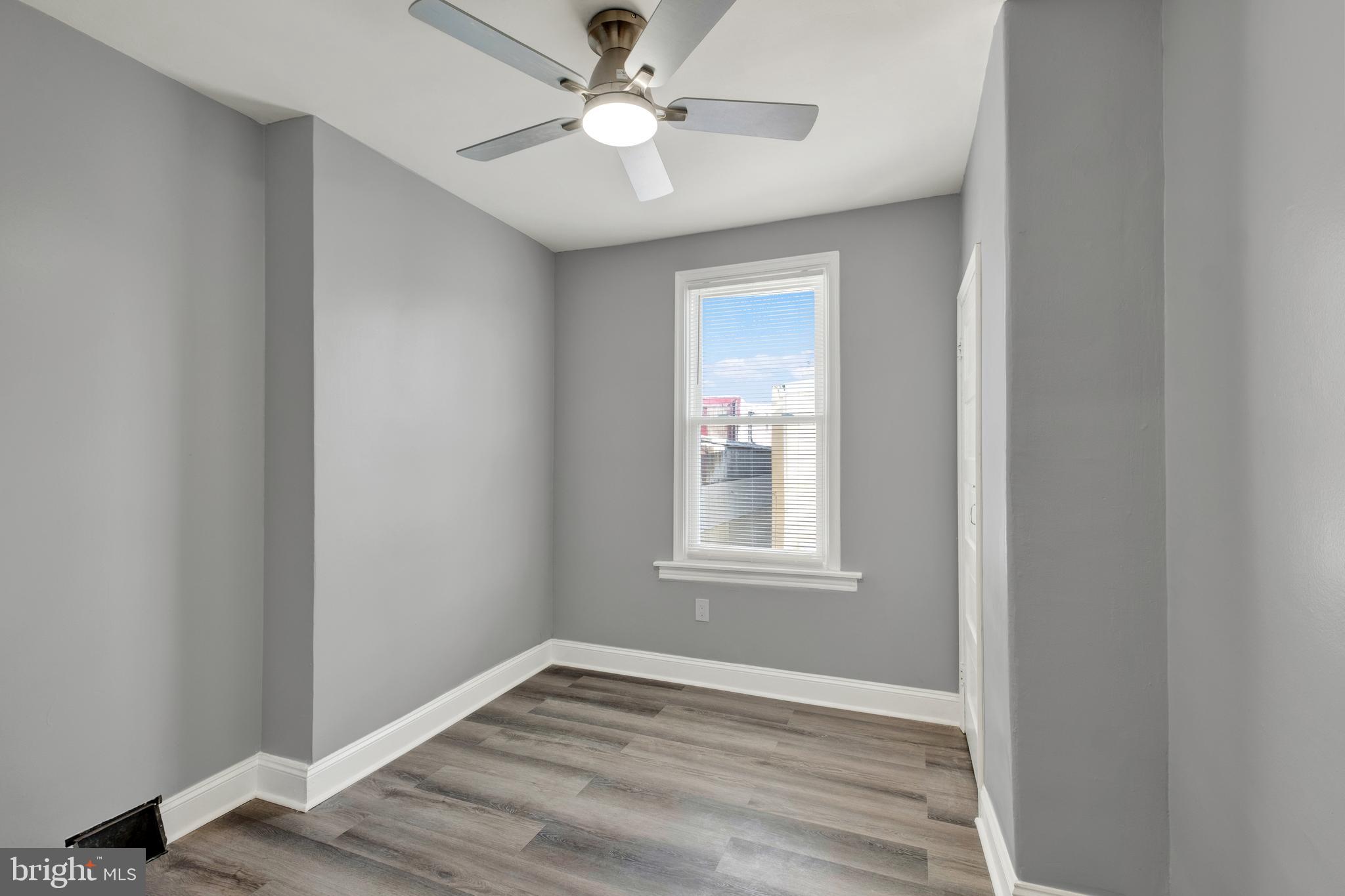 PORT RICHMOND - Residential