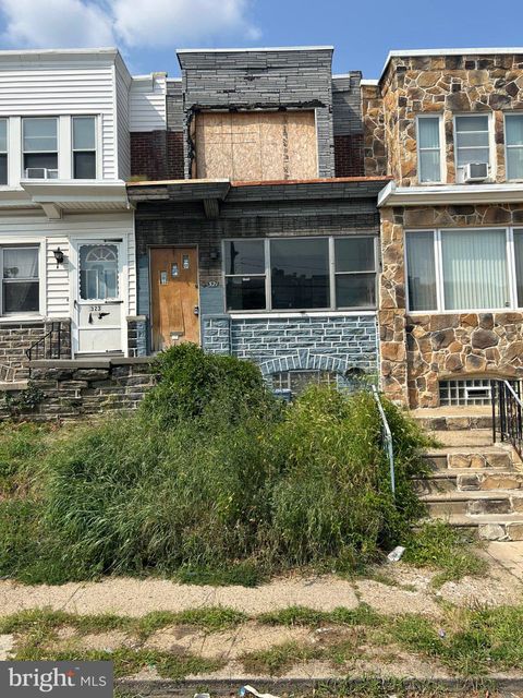 Townhouse For Sale - 321 W Fisher Avenue<br/> PHILADELPHIA, PA 19120