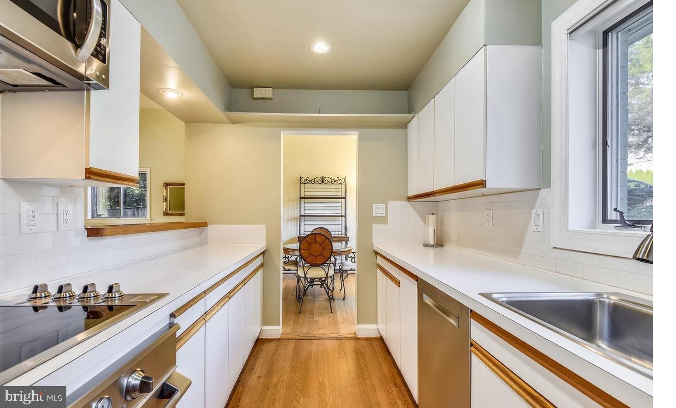 BERKLEY - Residential Lease