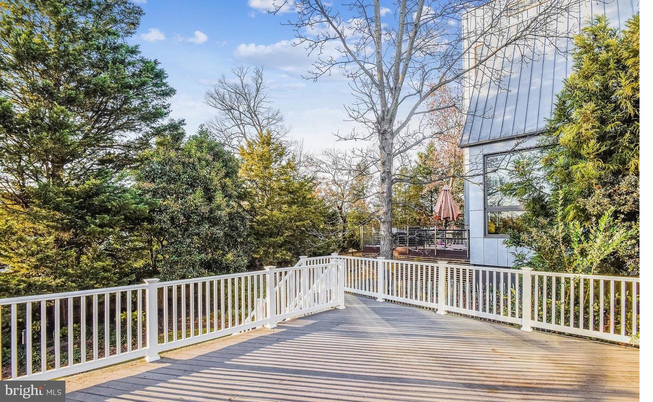 BERKLEY - Residential Lease