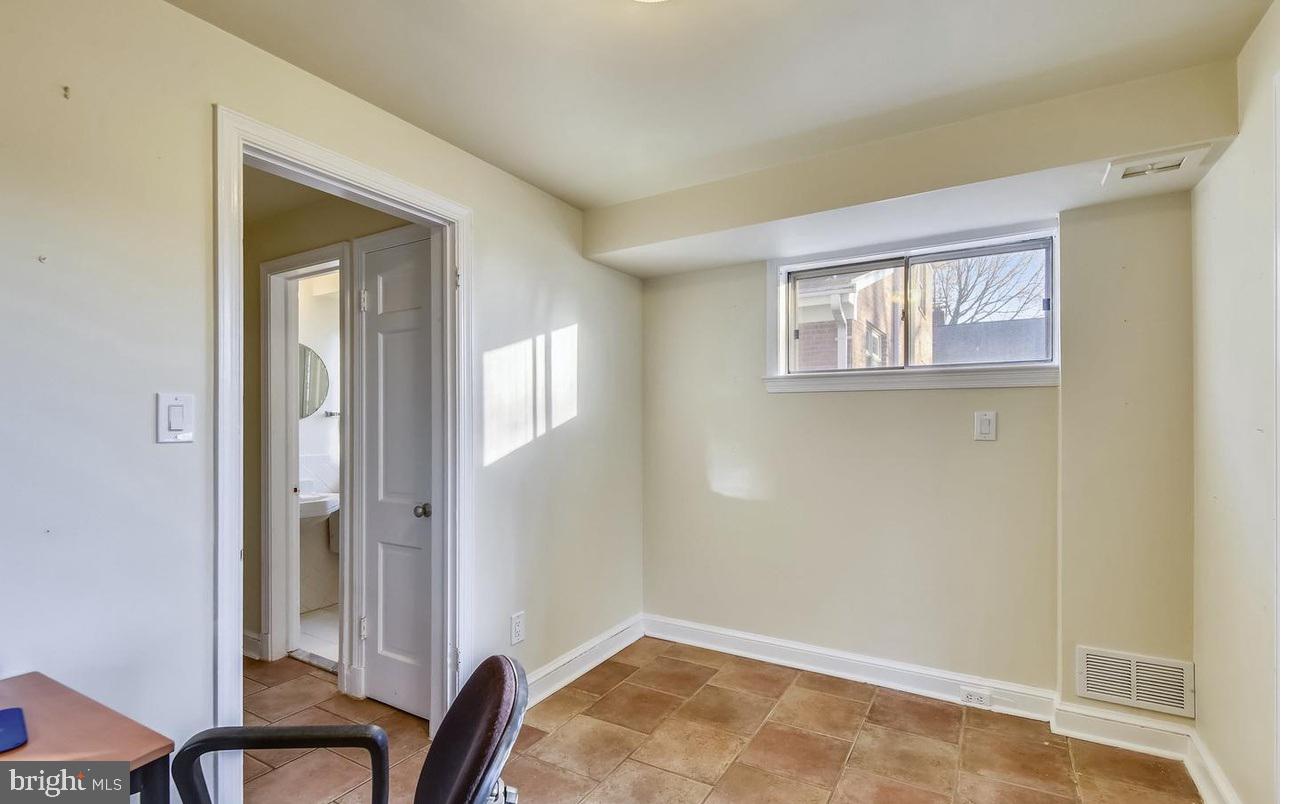 BERKLEY - Residential Lease