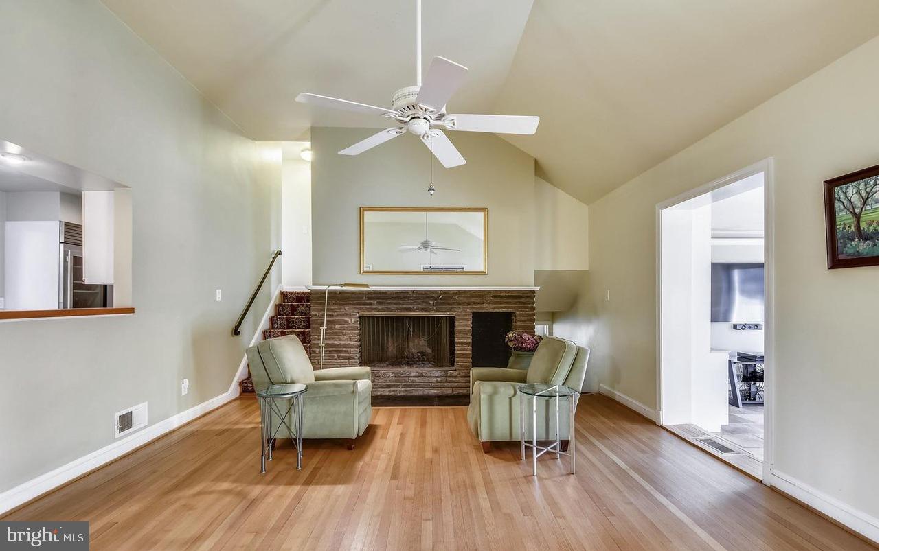 BERKLEY - Residential Lease