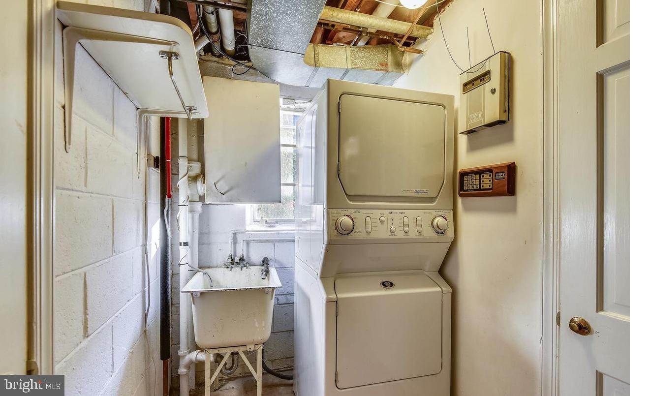 BERKLEY - Residential Lease