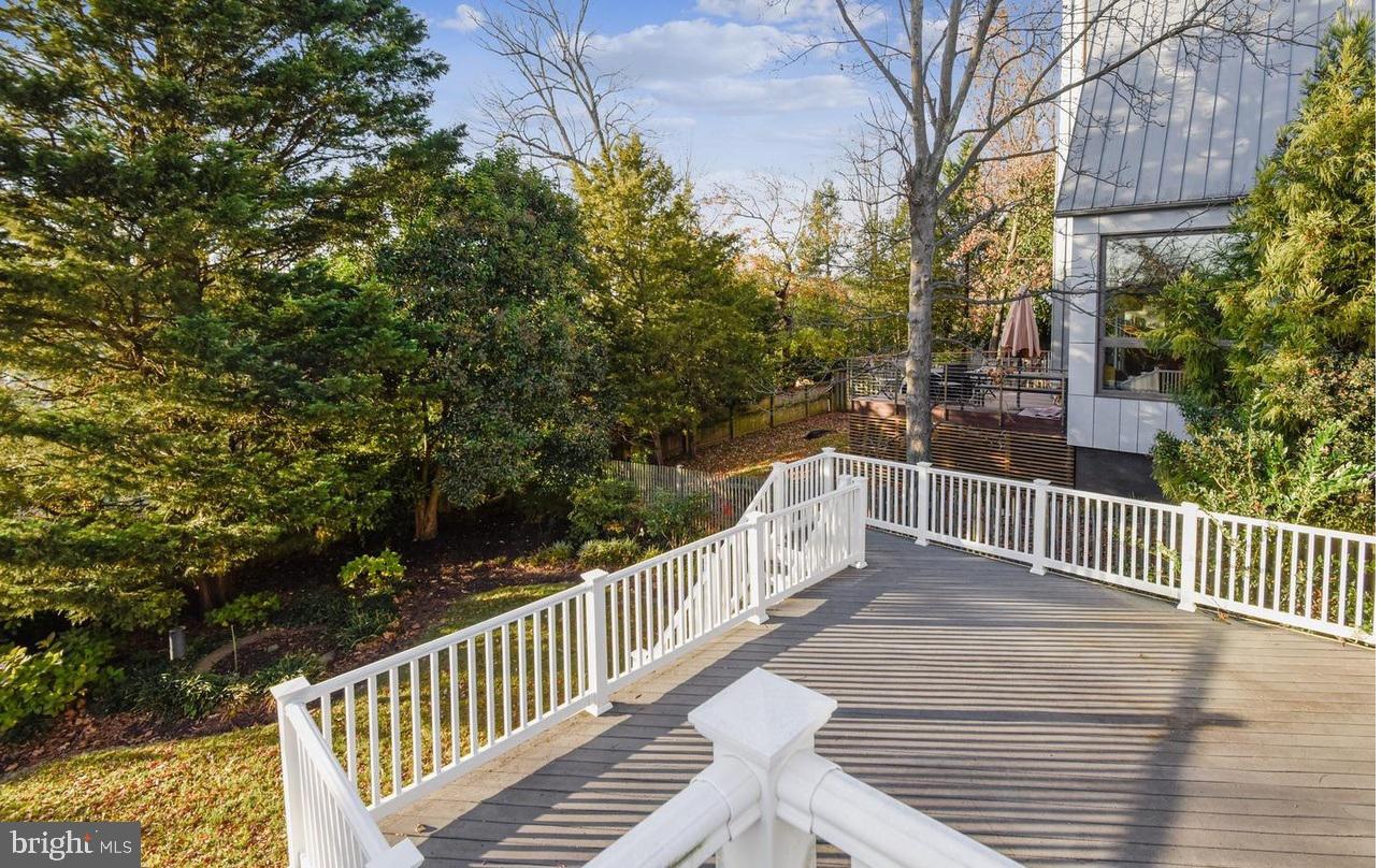 BERKLEY - Residential Lease