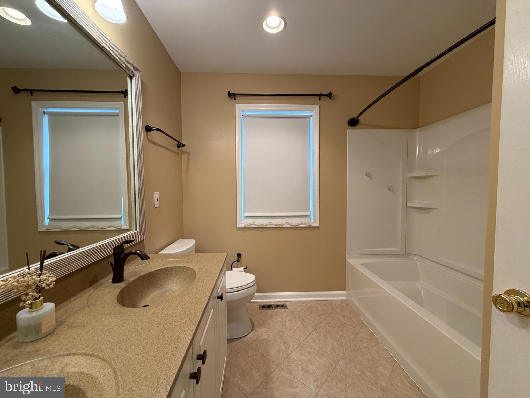 CLAIRBORNE - Residential