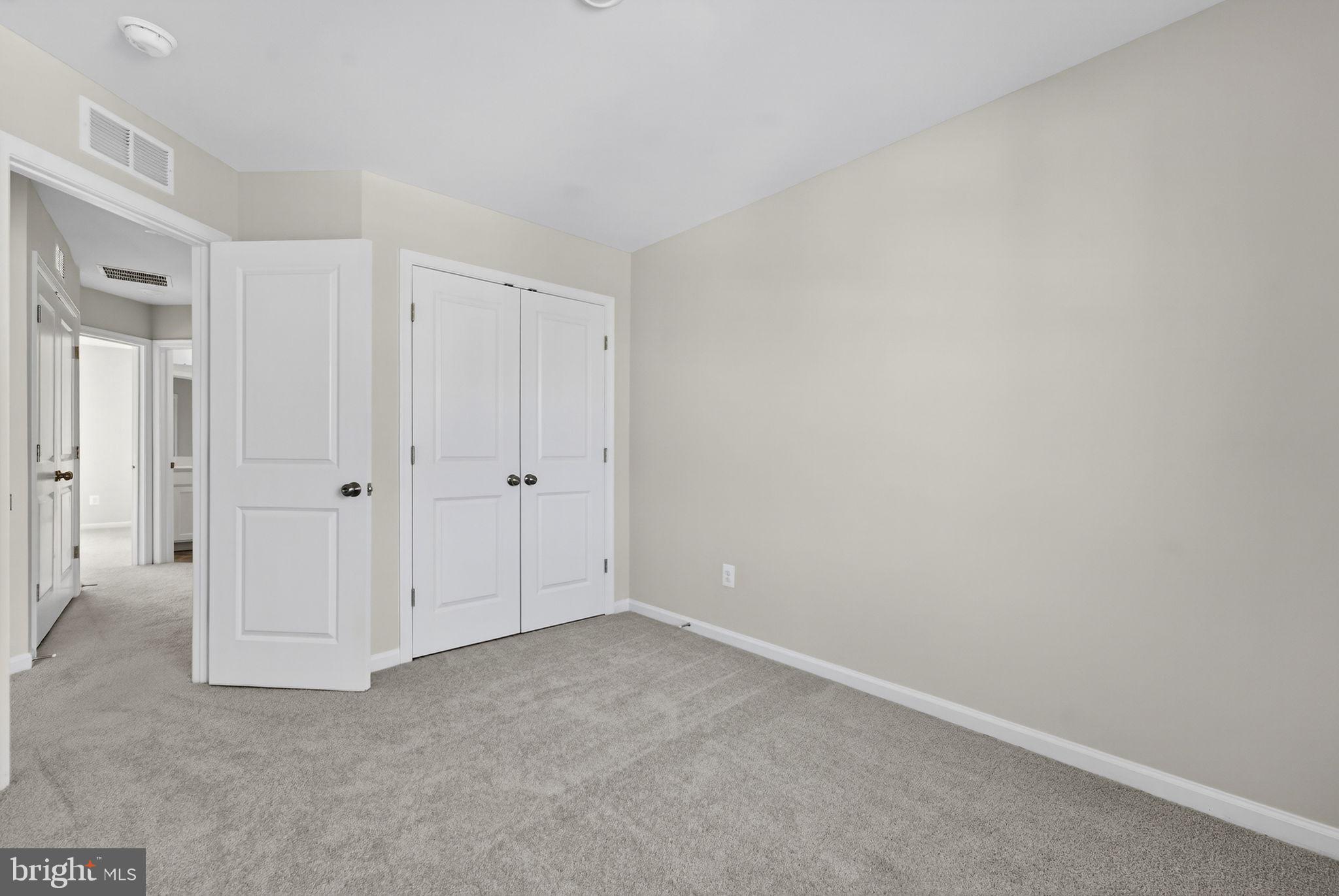 RED CLOVER MEADOWS - Residential Lease