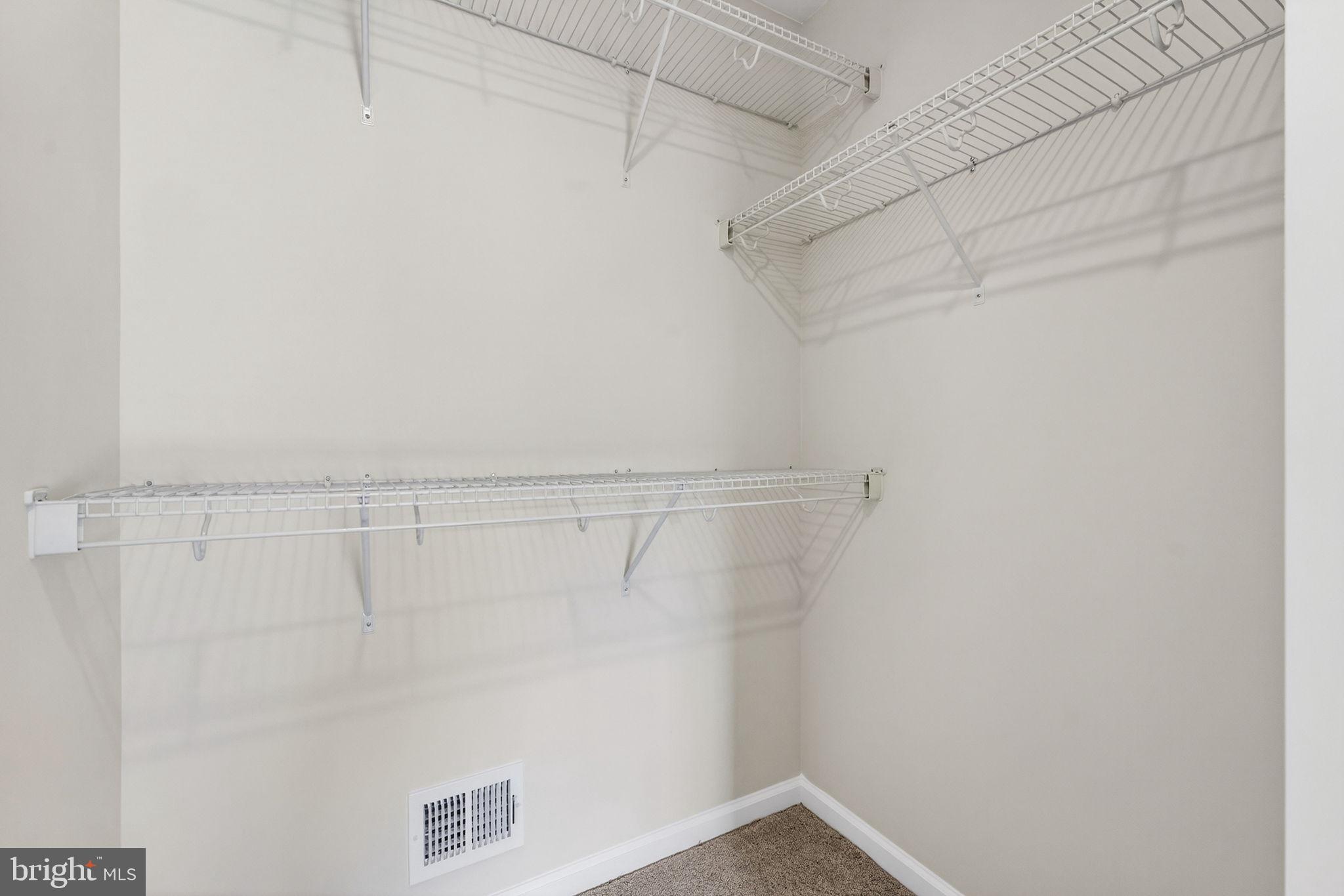 RED CLOVER MEADOWS - Residential Lease