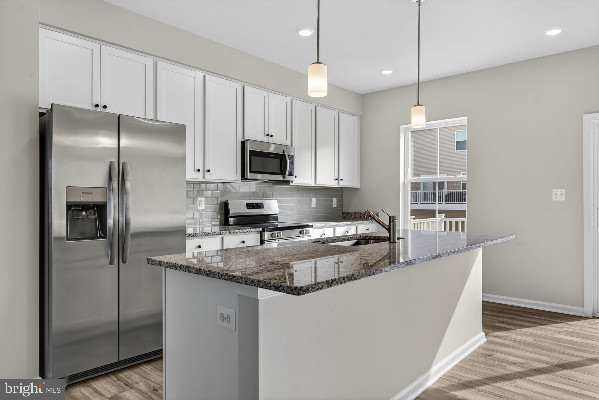 RED CLOVER MEADOWS - Residential Lease