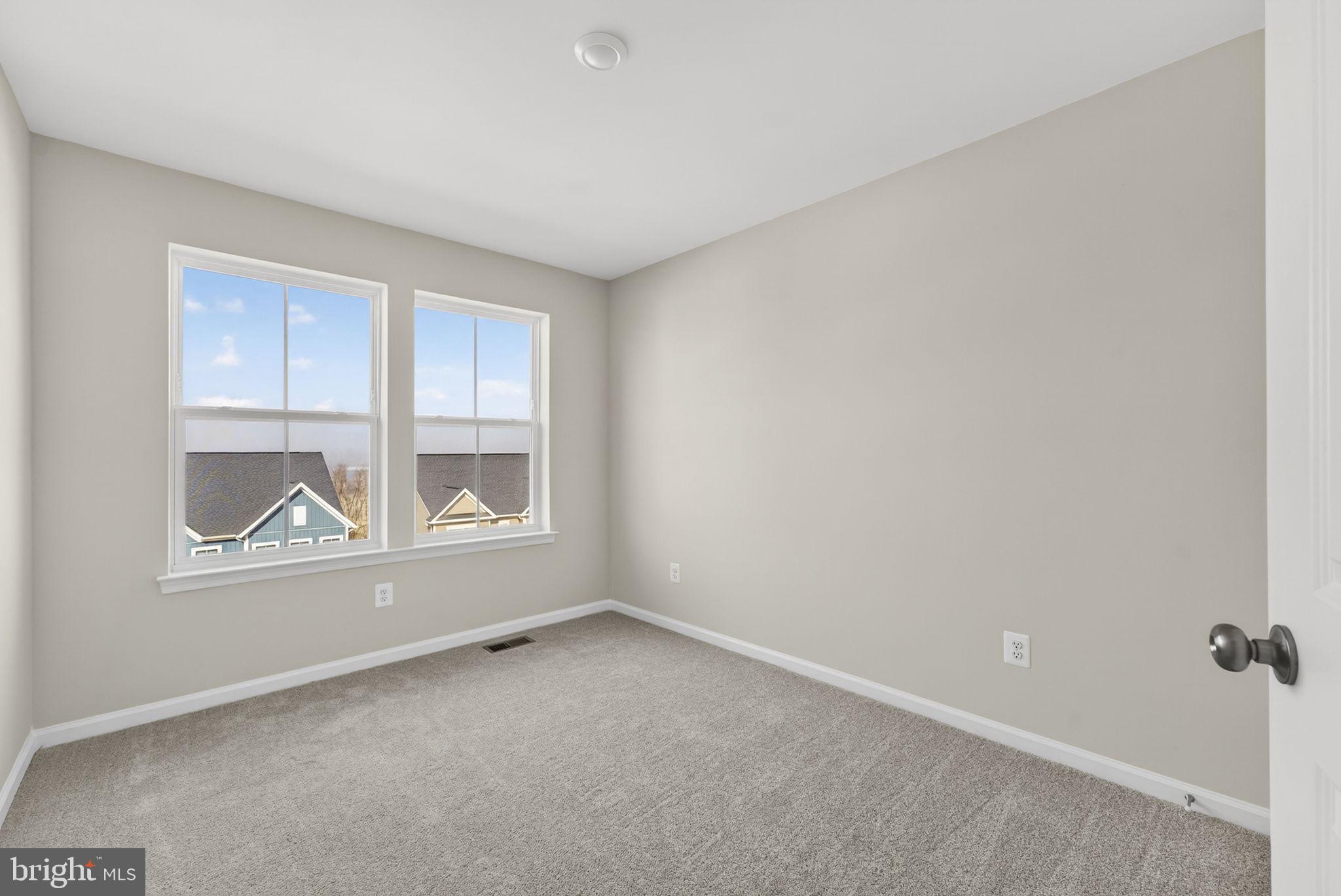 RED CLOVER MEADOWS - Residential Lease