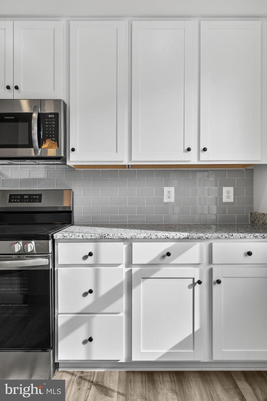 RED CLOVER MEADOWS - Residential Lease