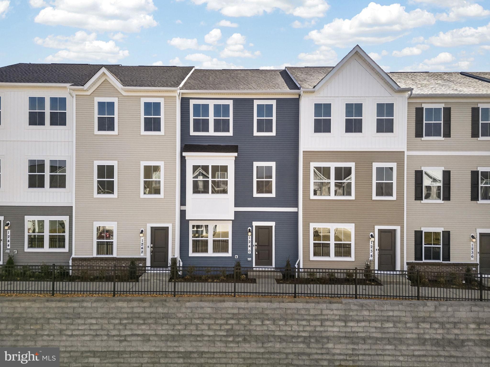 RED CLOVER MEADOWS - Residential Lease