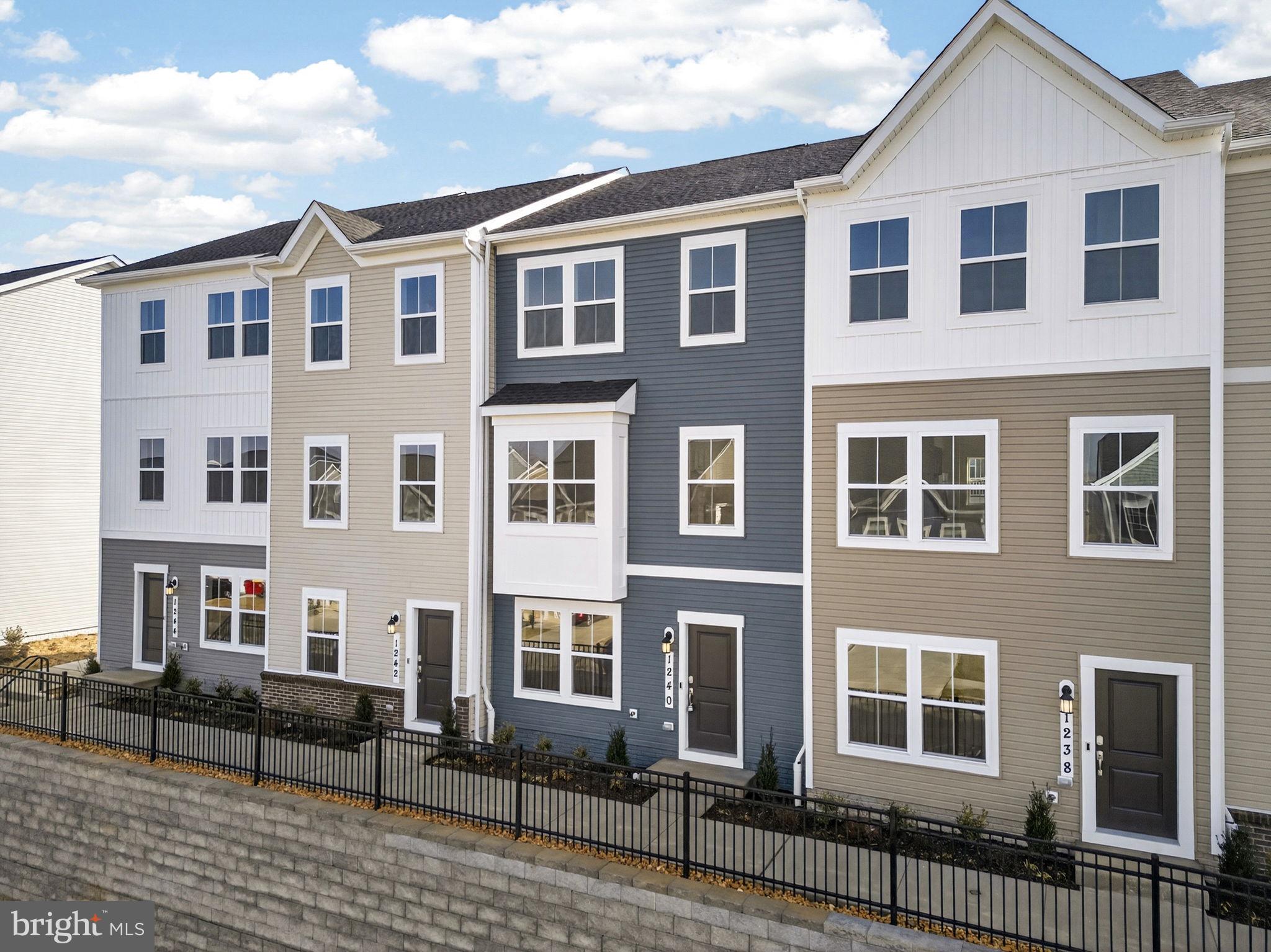 RED CLOVER MEADOWS - Residential Lease