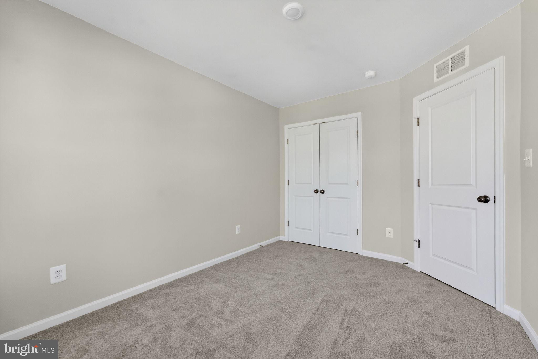 RED CLOVER MEADOWS - Residential Lease