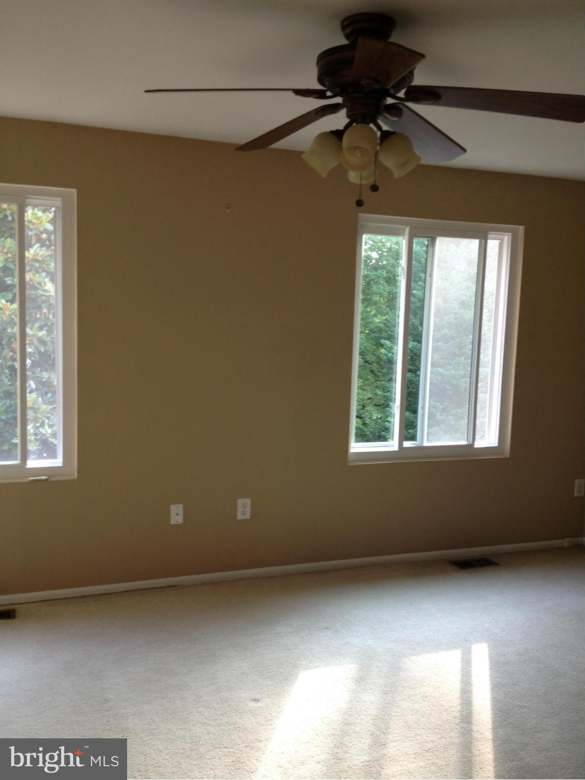 WALNUT RIDGE - Residential Lease